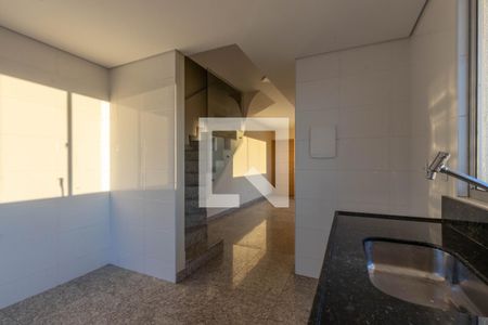 Apartamento à venda com 120m², 2 quartos e 2 vagasCozinha