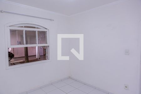 Quarto de casa para alugar com 1 quarto, 32m² em Jardim Triana, São Paulo