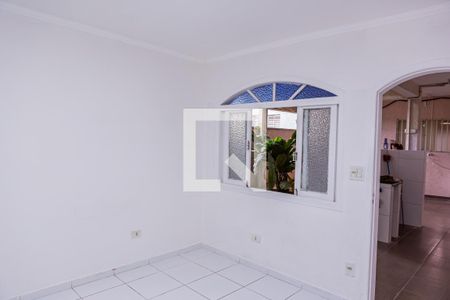 Sala e Cozinha de casa para alugar com 1 quarto, 32m² em Jardim Triana, São Paulo