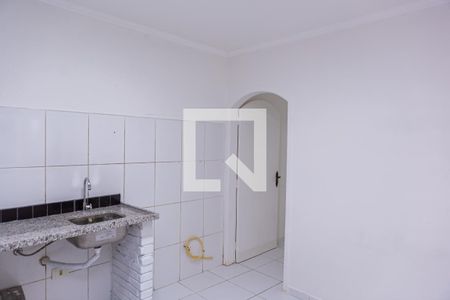 Sala e Cozinha de casa para alugar com 1 quarto, 32m² em Jardim Triana, São Paulo