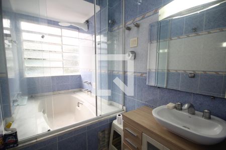 Banheiro de apartamento para alugar com 1 quarto, 47m² em Cambuci, São Paulo