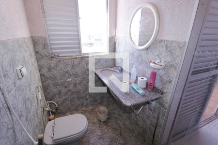 Casa de condomínio à venda com 1000m², 4 quartos e 5 vagasBanheiro social 