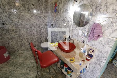 Casa de condomínio à venda com 1000m², 4 quartos e 5 vagasBanheiro do Quarto 1