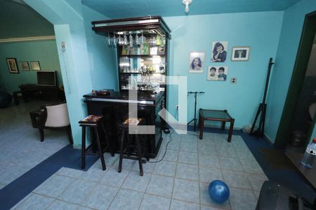 Casa de condomínio à venda com 1000m², 4 quartos e 5 vagasSala