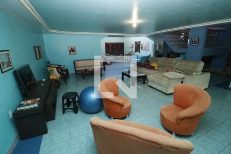 Casa de condomínio à venda com 1000m², 4 quartos e 5 vagasSala