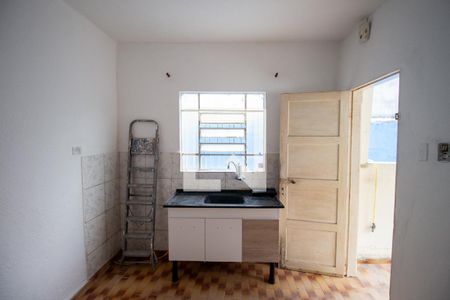 Casa para alugar com 60m², 2 quartos e 1 vaga Casa para alugar com 60m², 2 quartos e 1 vagaCozinha
