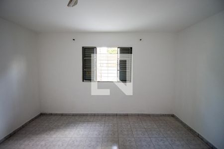 Quarto 1 de casa para alugar com 2 quartos, 60m² em Vila Silva Teles, São Paulo