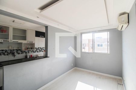 Sala de apartamento para alugar com 2 quartos, 55m² em Vila Dagmar, Belford Roxo
