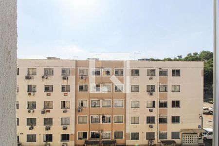 Vista da Sala de apartamento para alugar com 2 quartos, 55m² em Vila Dagmar, Belford Roxo