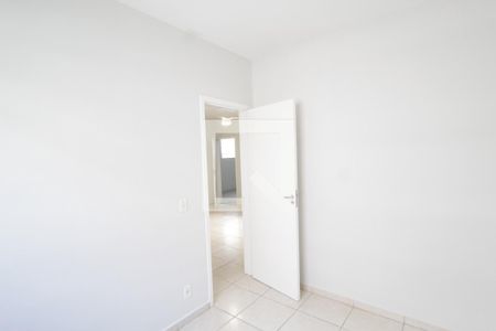 Quarto 1 de apartamento para alugar com 2 quartos, 45m² em Gávea, Uberlândia