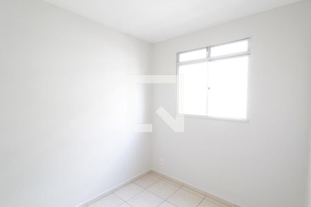 Quarto 1 de apartamento para alugar com 2 quartos, 45m² em Gávea, Uberlândia