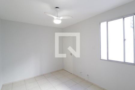 Sala de apartamento para alugar com 2 quartos, 45m² em Gávea, Uberlândia