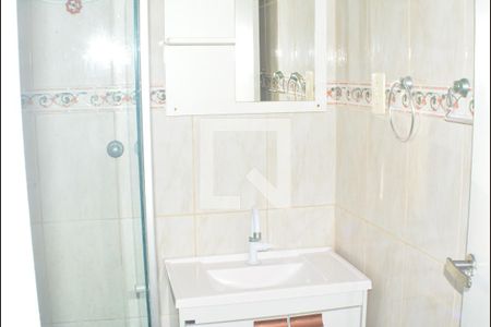 Banheiro de apartamento para alugar com 1 quarto, 30m² em Itapuã, Salvador