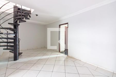 Sala de casa à venda com 4 quartos, 150m² em Bandeiras, Osasco