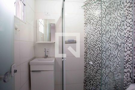 Banheiro de kitnet/studio para alugar com 1 quarto, 15m² em Vila do Encontro, Diadema