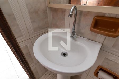 Casa para alugar com 65m², 2 quartos e sem vagaBanheiro