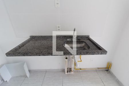 Sala/Cozinha de apartamento à venda com 2 quartos, 30m² em Cidade Antônio Estêvão de Carvalho, São Paulo