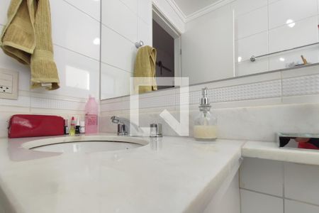 Apartamento à venda com 130m², 3 quartos e 5 vagasBanheiro Suíte 1