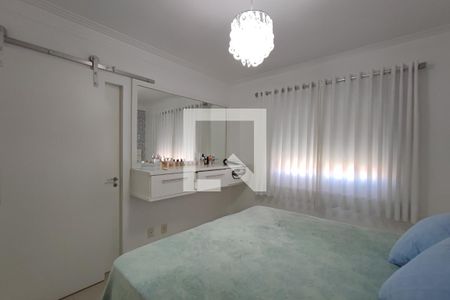 Apartamento à venda com 130m², 3 quartos e 5 vagasQuarto Suíte 2