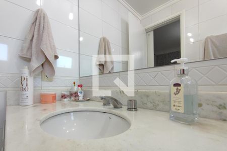 Apartamento à venda com 130m², 3 quartos e 5 vagasBanheiro Suíte 2