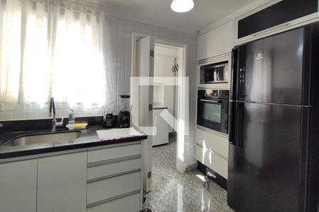 Apartamento à venda com 130m², 3 quartos e 5 vagasCozinha