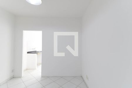 Sala de apartamento para alugar com 1 quarto, 35m² em Pilares, Rio de Janeiro