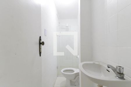 Banheiro de apartamento para alugar com 1 quarto, 40m² em Pilares, Rio de Janeiro