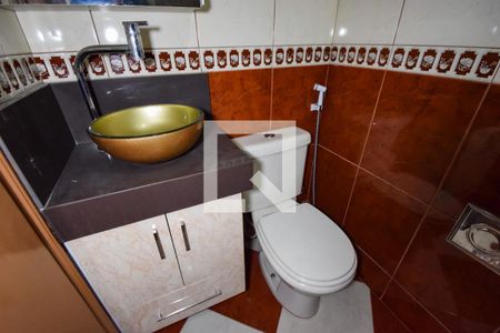 Apartamento à venda com 61m², 2 quartos e 2 vagasBanheiro Social