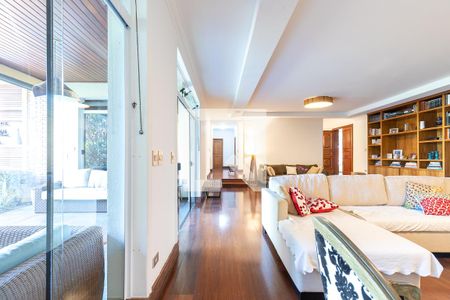 Casa à venda com 4 quartos, 619m² em Brooklin, São Paulo