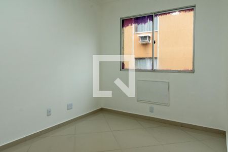 Quarto 1 de apartamento para alugar com 3 quartos, 70m² em Pechincha, Rio de Janeiro