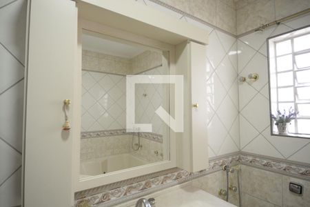 Casa à venda com 302m², 4 quartos e 3 vagasBanheiro