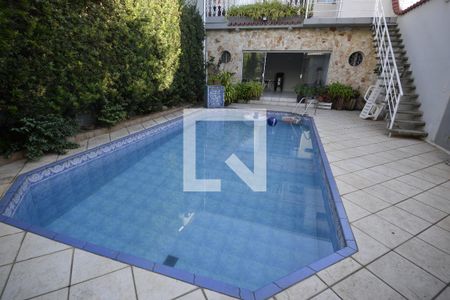 Casa à venda com 302m², 4 quartos e 3 vagasQuintal