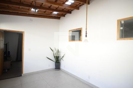 Casa à venda com 302m², 4 quartos e 3 vagasCorredor