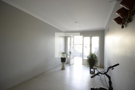Casa à venda com 302m², 4 quartos e 3 vagasEntrada