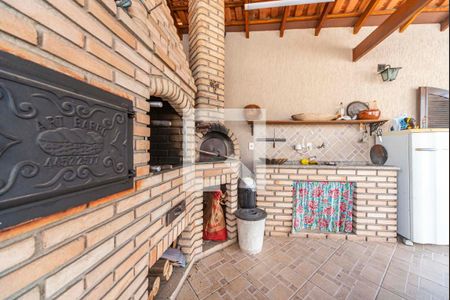 Casa à venda com 217m², 4 quartos e 2 vagas Casa à venda com 217m², 4 quartos e 2 vagasVaranda Gourmet