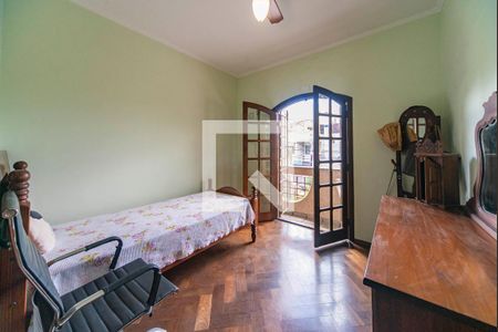 Casa à venda com 217m², 4 quartos e 2 vagas Casa à venda com 217m², 4 quartos e 2 vagasQuarto 2