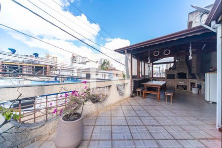 Casa à venda com 217m², 4 quartos e 2 vagas Casa à venda com 217m², 4 quartos e 2 vagasVaranda Gourmet