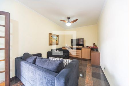 Casa à venda com 217m², 4 quartos e 2 vagas Casa à venda com 217m², 4 quartos e 2 vagasSala 2