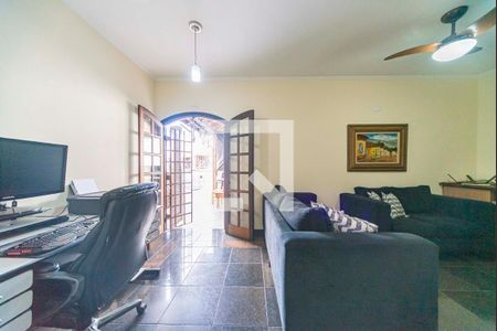 Casa à venda com 217m², 4 quartos e 2 vagas Casa à venda com 217m², 4 quartos e 2 vagasSala 2