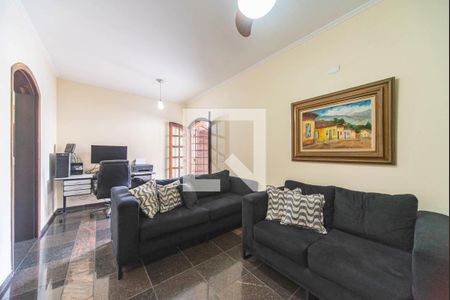 Casa à venda com 217m², 4 quartos e 2 vagas Casa à venda com 217m², 4 quartos e 2 vagasSala 2