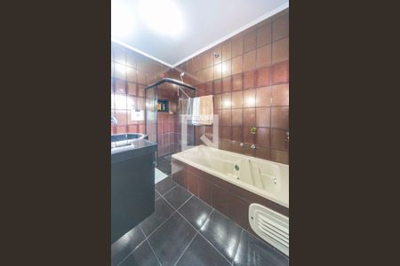 Casa à venda com 217m², 4 quartos e 2 vagas Casa à venda com 217m², 4 quartos e 2 vagasBanheiro do Quarto 3