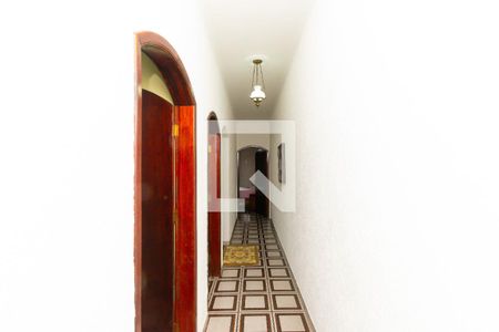 Casa à venda com 200m², 5 quartos e 4 vagasCorredor