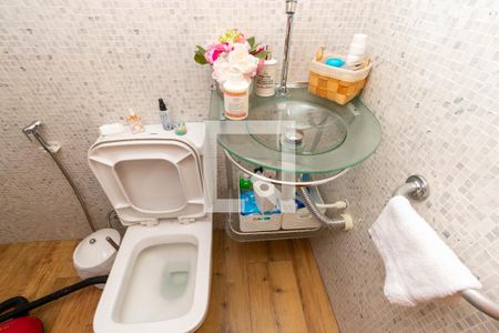 Casa à venda com 200m², 5 quartos e 4 vagasCasa 2 - Lavabo