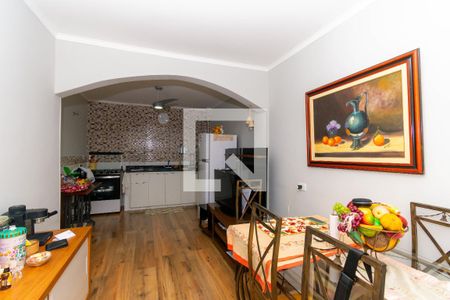 Casa à venda com 200m², 5 quartos e 4 vagasCasa 2 - Cozinha/Copa