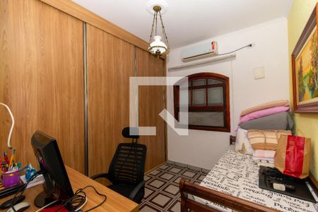 Casa à venda com 200m², 5 quartos e 4 vagasQuarto 1