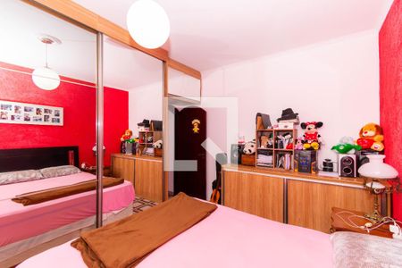 Casa à venda com 200m², 5 quartos e 4 vagasQuarto 2