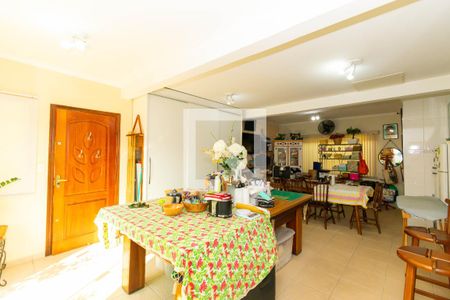 Casa à venda com 200m², 5 quartos e 4 vagasÁrea gourmet