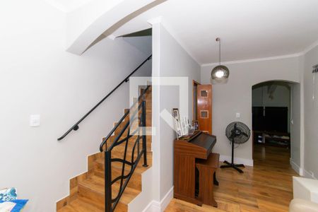 Casa à venda com 200m², 5 quartos e 4 vagasCasa 2 - Sala