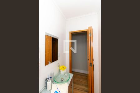 Casa à venda com 200m², 5 quartos e 4 vagasCasa 2 - Banheiro