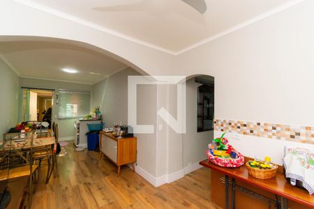 Casa à venda com 200m², 5 quartos e 4 vagasCasa 2 - Cozinha/Copa